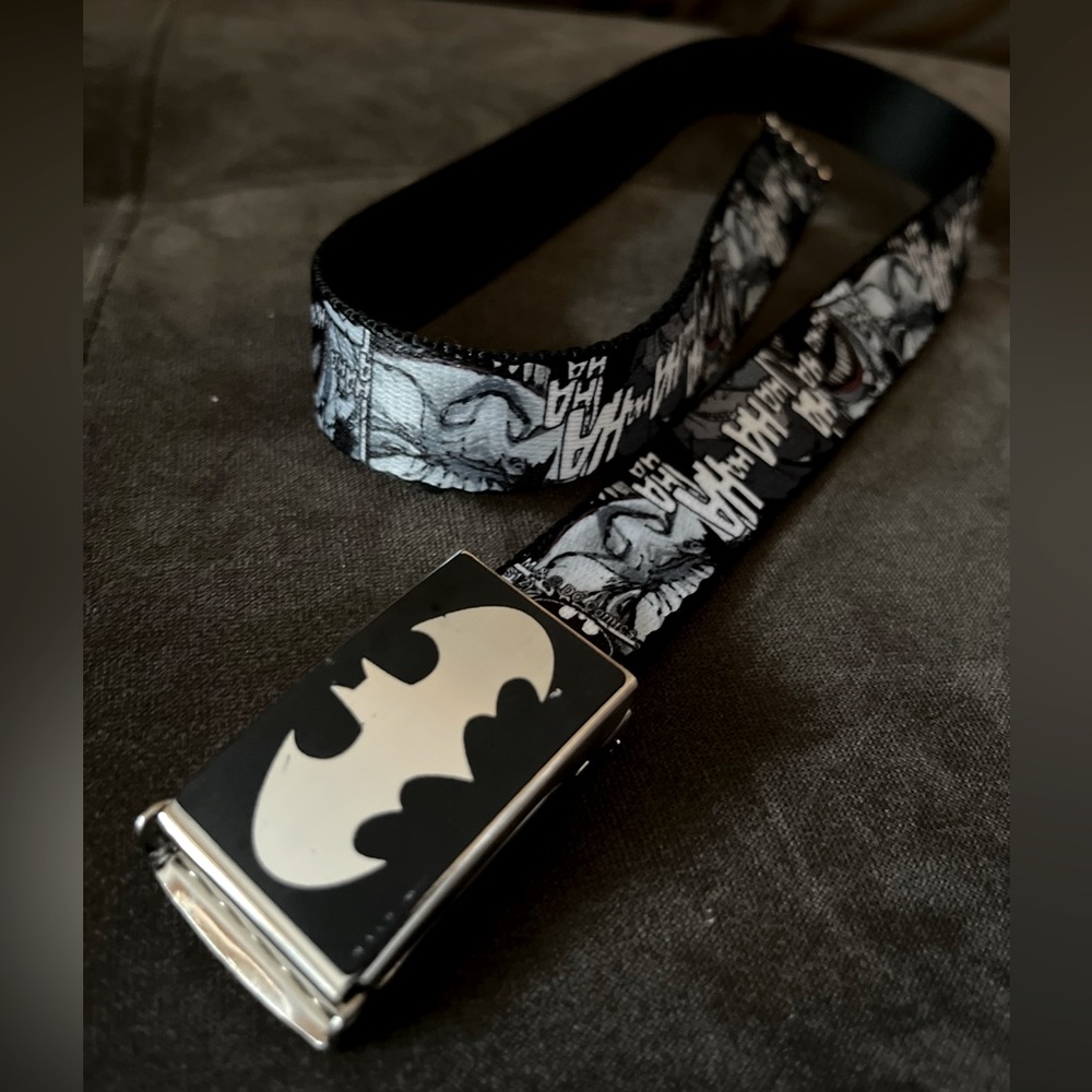 Batman and joker themed belt, 30” long. Buckle closure (boys/teen/young men)